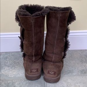 UGG Shoes - Ugg Women’s Bailey Button Tall Size 9 UGG Shoes - Ugg Women’s Bailey Button Tall Size 9